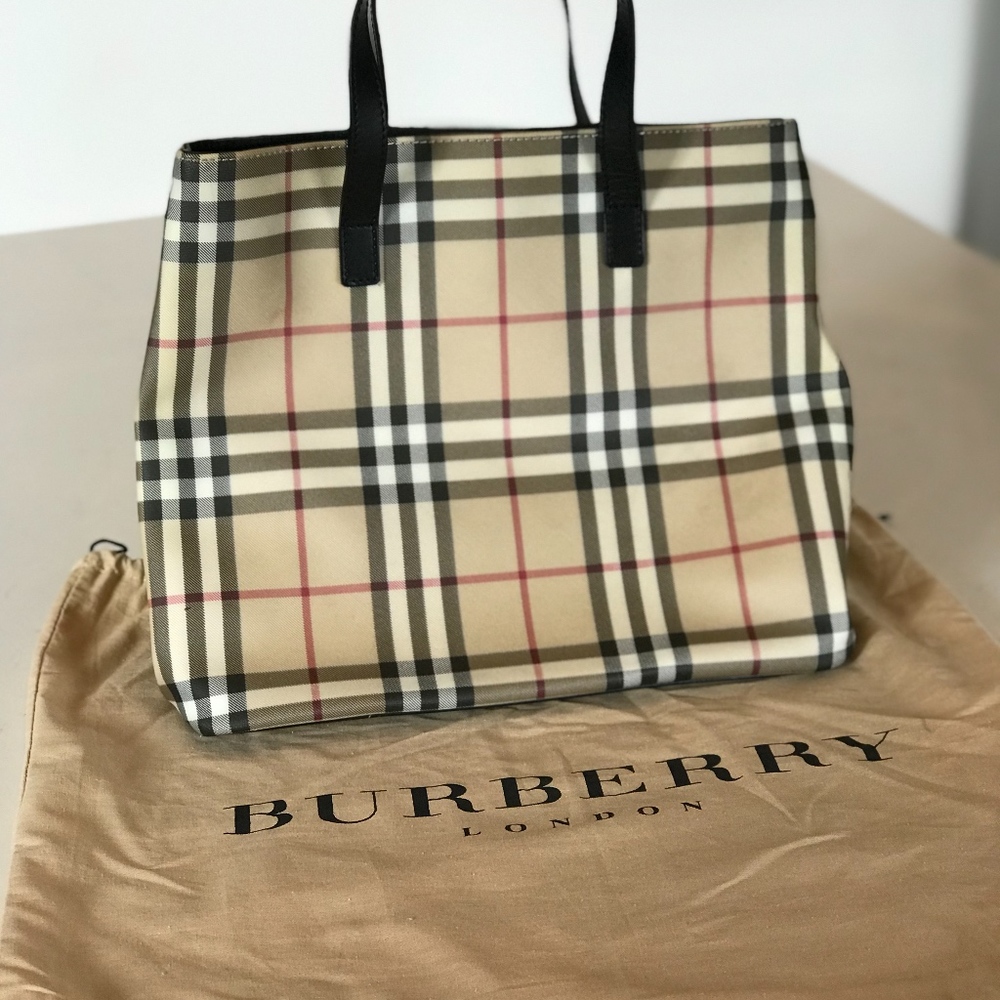 Burberry Nova Check Tote - Picture 2 of 5